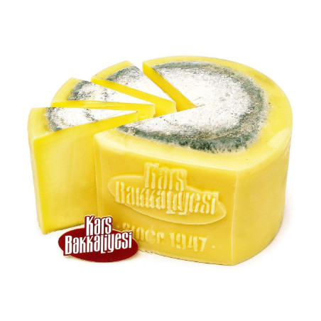 Taze Kaşarın en az 2 ay gibi bir süre bekletildikten sonra satışa sunulmuş halidir.