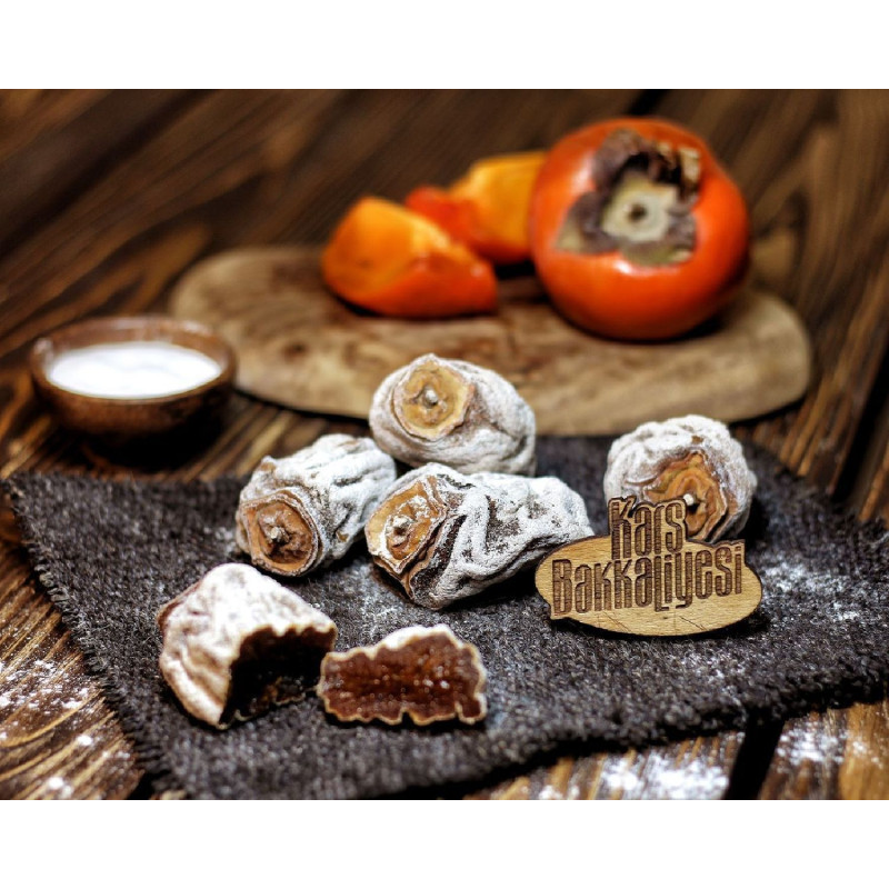 Cennet Hurması, Trabzon Hurması olarak bilinen meyvedir.