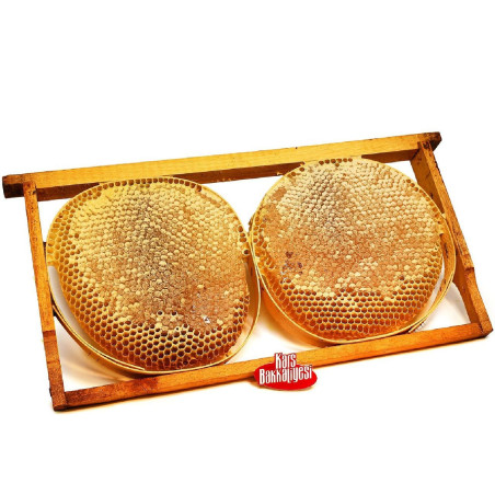 Doğal mumlu karakovan çiçek petek balı, Karakovan balları arasında en çok sipariş alan en fazla tüketilen balımızdır. Karakovan 