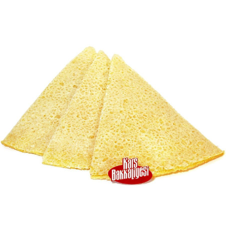 Erzurum İspir ilçemizin yerel ve yöresel nefis lezzetlerinden olan Kuru Kaymak tandırda sütün 10 saati aşkın bir sürede beklemes