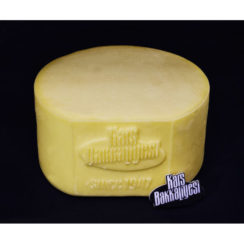 Kahvaltıların vazgeçilmezi Taze Kaşar Tekerlek çok lezzetli bir kaşar türüdür. Not Bir teker ürünün ağırlığı yaklaşık 1.900 gr i