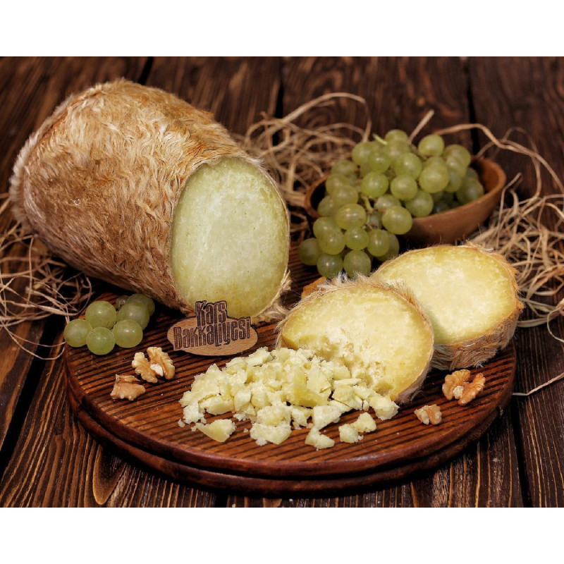 Erzurum Kars Bakkaliyesi Deri İçerisinde Olgunlaştırılmış Hakiki Obruk Deri tulum Peyniri Divle obruk tulum peyniri yem verilmed