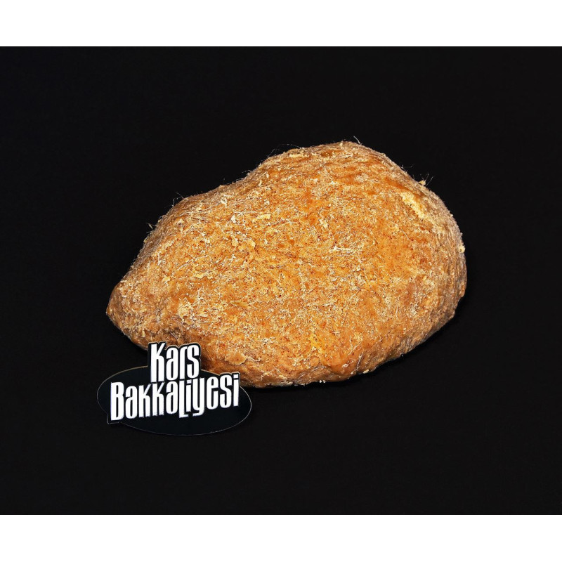 Erzurum İspir yöresine ait peynir helvası horis . Civil peynir, un ve tereyağı ile yapılan, tel tel uzayan geleneksel tuzlu lezz