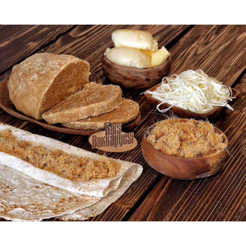 Erzurum İspir yöresine ait peynir helvası horis . Civil peynir, un ve tereyağı ile yapılan, tel tel uzayan geleneksel tuzlu lezz