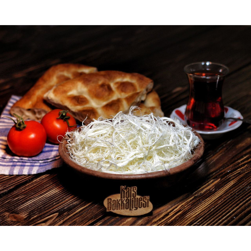 Yaş civil peynirin olgunlaştırılmış halidir. Peynirin göğermeye geçmeden önceki beyaz halidir.